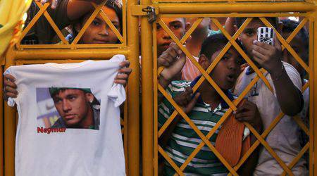 Видео: Момиченце, плачещо за Неймар, стана хит в интернет