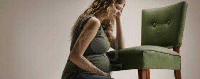 Следродилната депресия хваща за гушата още по време на бременността