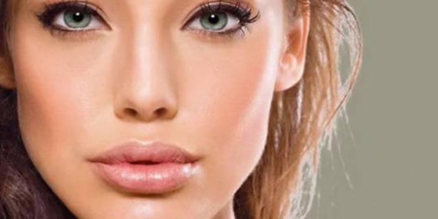 СОФИЯ: Уголемяване на устни, обем и контур с френски Филър с Хиалуронова киселина от Д-р Петкова на ТОП цена!