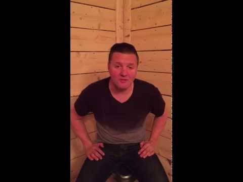 Мъжки работи: Ритане в топките