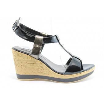 Немски сандали на платформа Tamaris 28085Черен