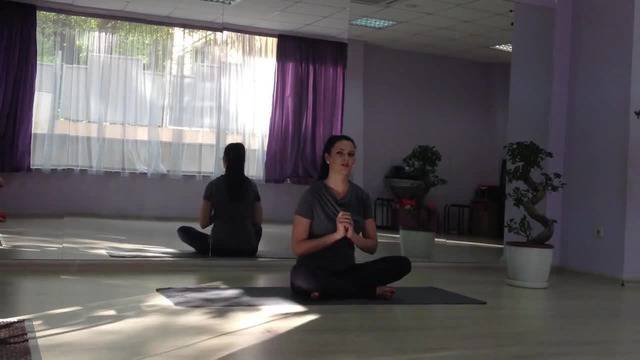 3 минутна йога тренировка за стягане на цялото тяло