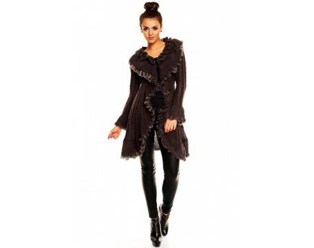 Кафява жилетка с пух