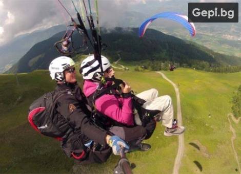 Тандемен полет край София с двуместен парапланер!