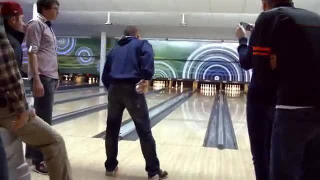 Боулинг с бейзболни топки