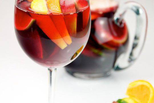 Топ 5 на най-освежаващите летни коктейли