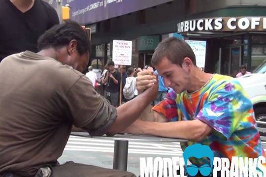 Един бездомник, който ще ви накара да се замислите какво е да си човек