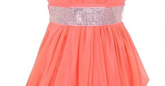 Къса Бална Рокля Коралов Цвят Декорация на Талията