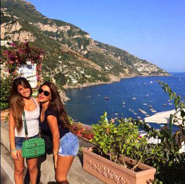 ГОРЕЩО: Даниела и Антонела са неразделни