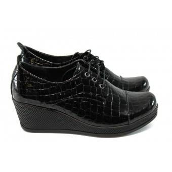 Дамски анатомични обувки на платформа МИ 102-2016 черен лак