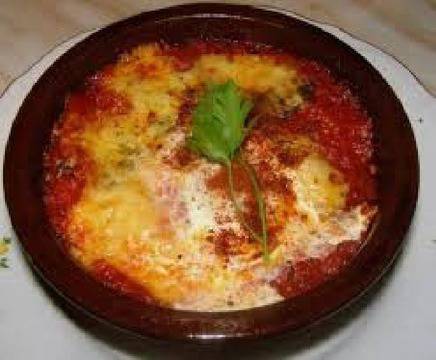 Пилешко с гъби и пушено сирене