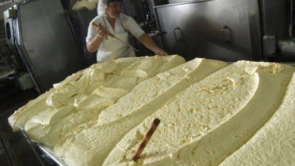 Пловдивски фирми спират износа на овче сирене за Русия