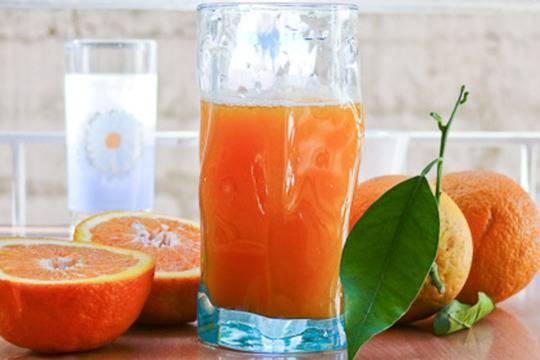 Какво и колко да пием през лятото