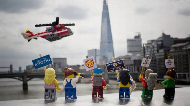 Игри за възрастни: Greenpeace отправиха обръщение към LEGO