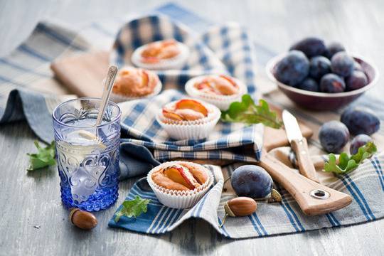 Мъфини със сини сливи