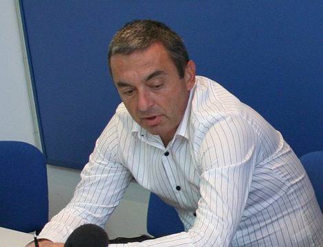 Пловдивският бизнесмен Тодор Коев почти убит от бой, борят се за живота му