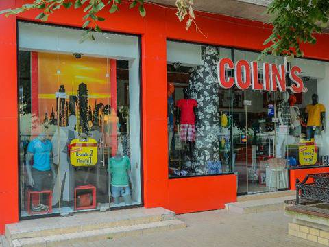 Магазин „Колинс“ празнува рожден ден със стоки на доставни цени