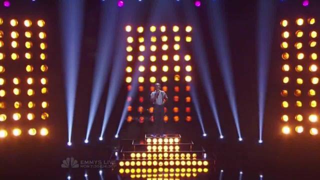 12 годишен вдигна цялата зала на крака с удивителното си пеене. Америка Търси Таланти 2014