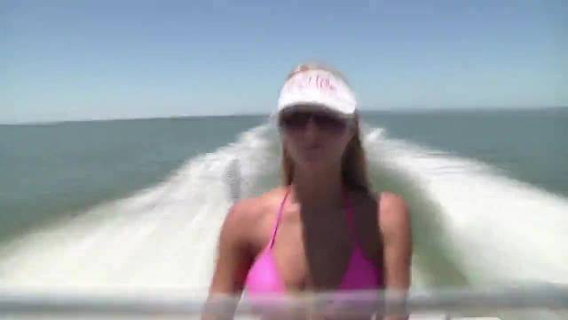 Красиви рускини екстремно на риболов