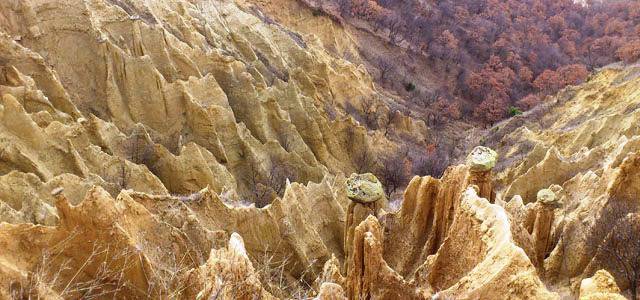 Стобски пирамиди