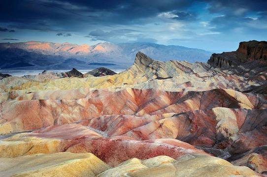 Красотата на колоритната пустиня „Death Valley“