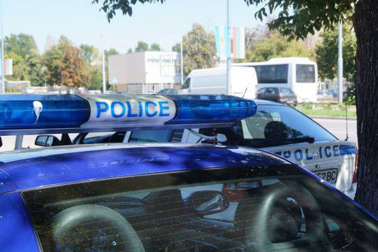 Задържаха 23-годишен за разпространение на наркотици