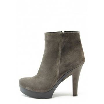 Дамски боти бежови на висок ток МИ 11БежKP