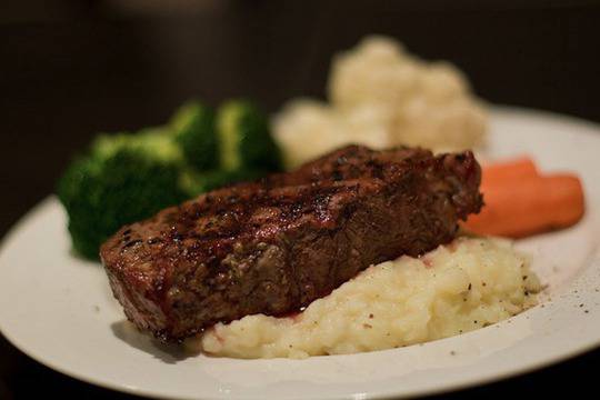 Апетитна телешка пържола