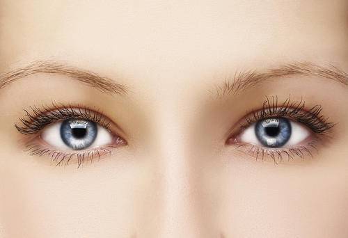 Гадателката на Берлускони: Какъв човек сте според цвета на очите