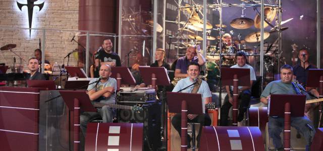 Слави Трифонов пак побесня и си го изкара на „Ку-Ку Бенд“!