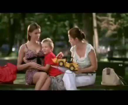 Малки момченца, опипват големи каки!