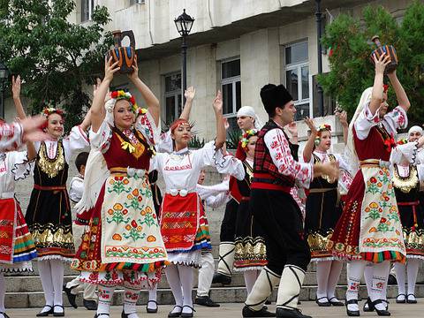 Асеновград се хваща на маврудово хоро в Деня на независимостта