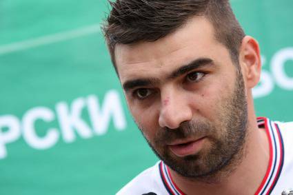 „Сектор Б“ за Владо Стоянов и Лудогорец: Селско вратарче и тим с 20 клоуна с кренвирши