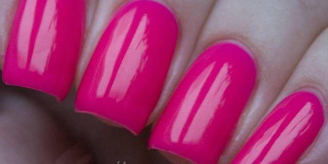 ВАРНА: Красив Дълготраен маникюр с нови цветове на гел лак Gelish в Студио Ивона!