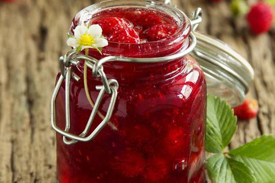 Сладко от горски ягоди