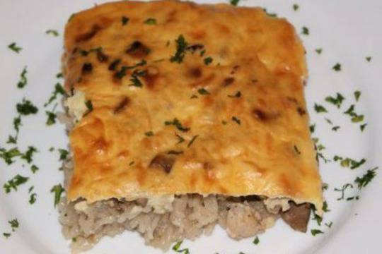 Пилешка мусака с ориз