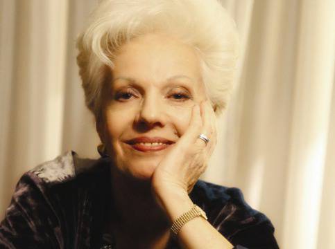 Божествената Райна Кабаиванска излиза на сцената на Античния театър