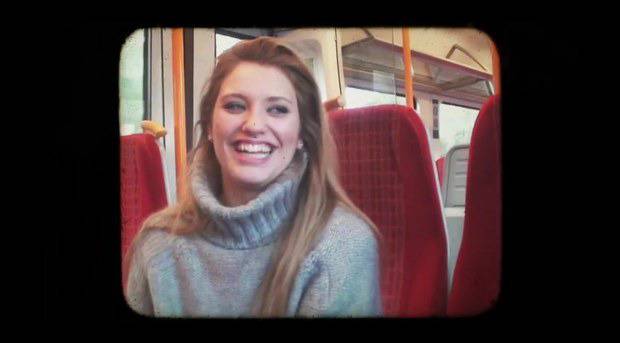 Ела Хендерсън представи най-новата си песен