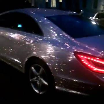 Руска студентка покри своя Mercedes Cls със Сваровски