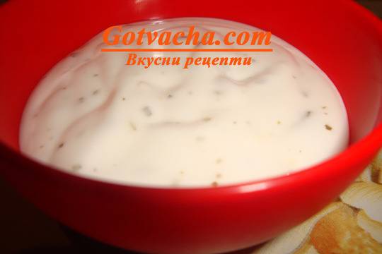 Сос с чесън и копър