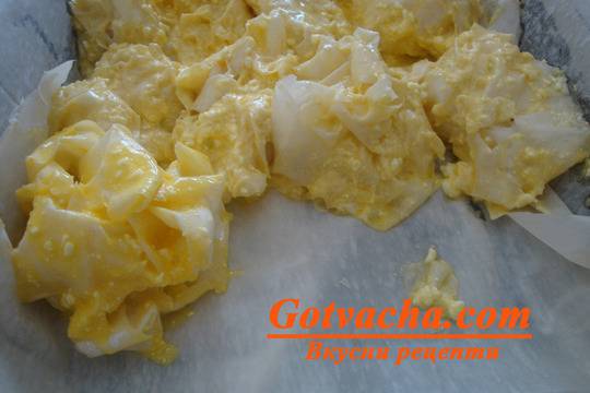 Лесна баница с готови кори, сирене и яйца