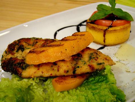 Пикантно пиле с полента и печена тиква