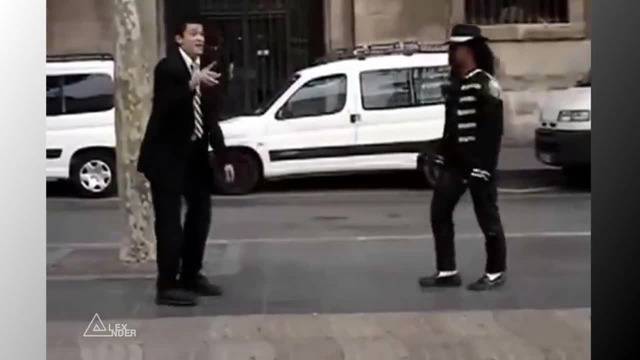 Мисионер мормон показва своя танц !