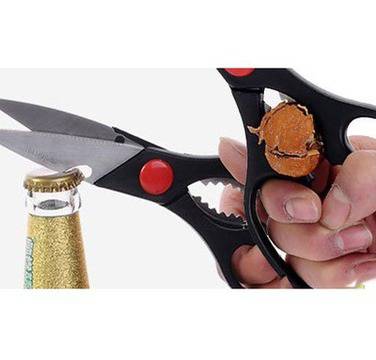 Оферта за: Мултифункционална готварска ножица, с която реже, троши, бели, отваря бутилки и буркани