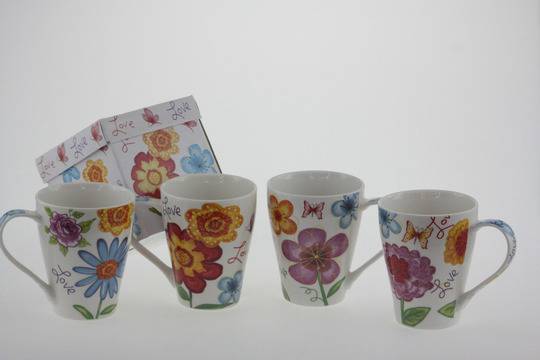 Чаши за чай и кафе в подаръчни кутии