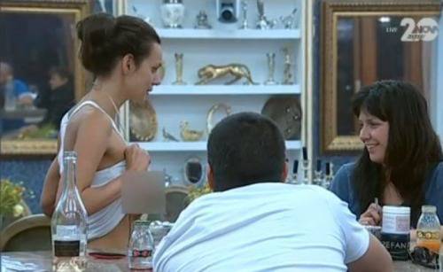 Скандално! СЕМ погна Нова ТВ, заради чисто голата Зорница Линдарева!