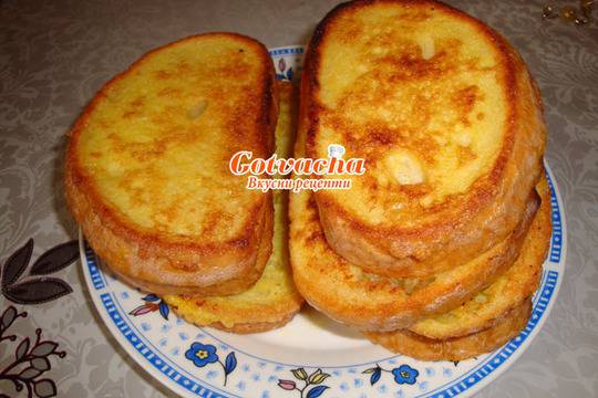 Пържени филийки с яйца за закуска