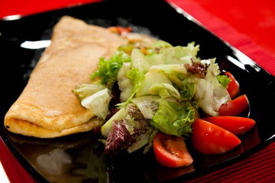 Зеленчуково предложение в омлет с пармезан