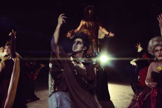 Злодеите на „Дисни“ със своя версия на Counting Stars