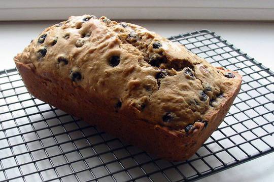 Боровинков кекс с пълнозърнесто брашно